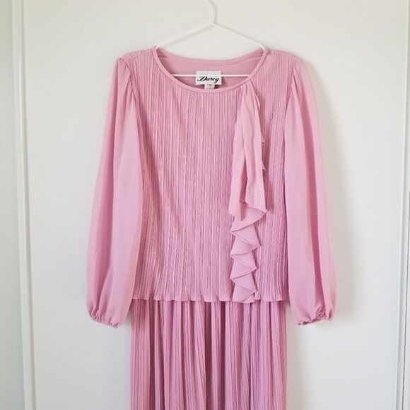 Vintage Darcy Pink Pleated Ruffle Dress - see measurements - Picture 4 of 11